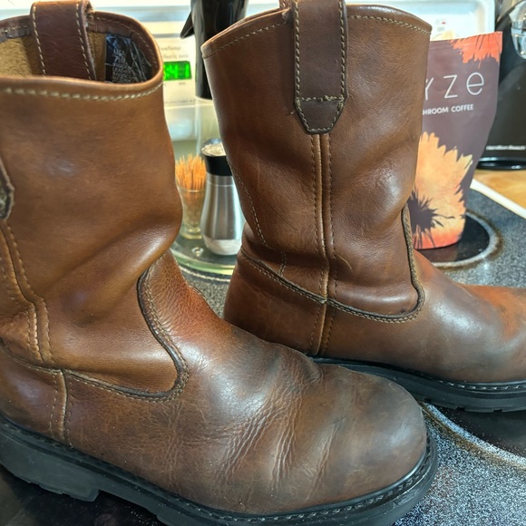 Wolverine  Mens Brown Leather Soft Toe Work Boot Oil Slip Resistant Since 1883 - Picture 3 of 11